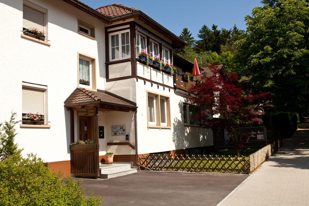 Albert Schweitzer Haus Hotel บัดเดอร์ไฮม์ ภายนอก รูปภาพ